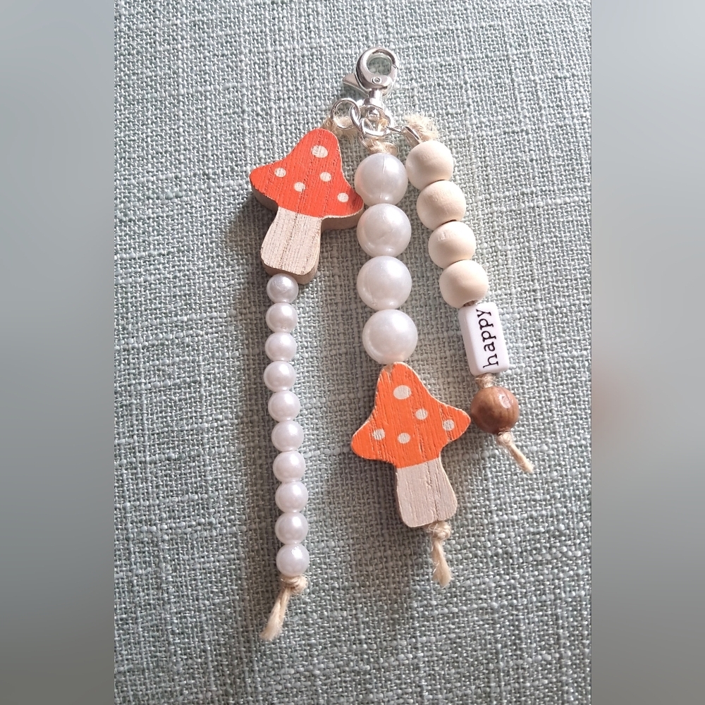 Mushroom Charm Beaded Keychain / Purse Charm